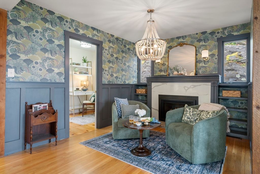 Fireplace, Interior, Pendant Lights, Wood Texture Flooring