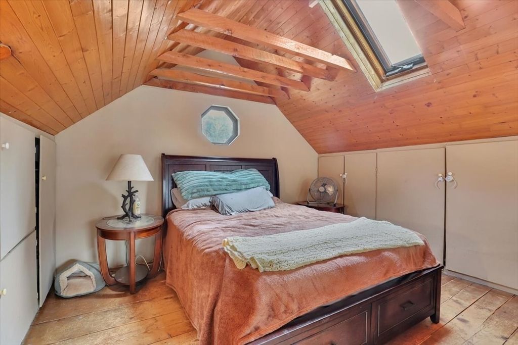 Bedroom, Interior, Wooden Beams, Wooden Ceilings, Wood Texture Flooring