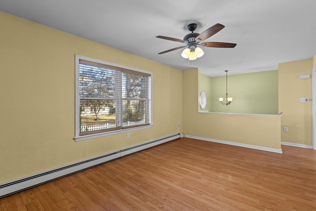Empty room, Interior, Pendant Lights, Wood Texture Flooring