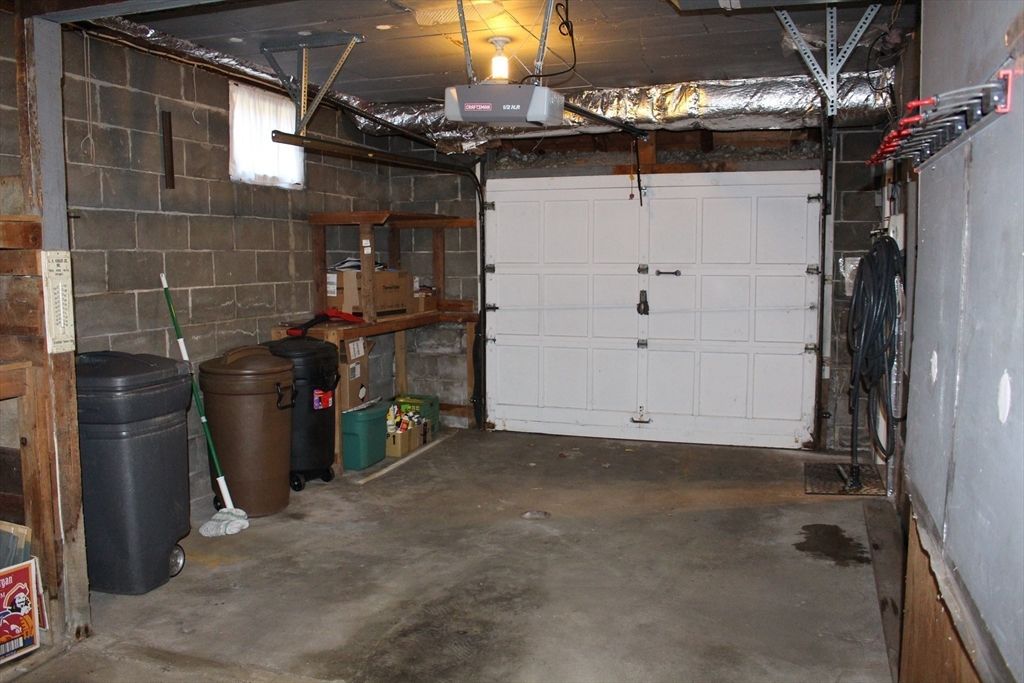 Garage, Interior