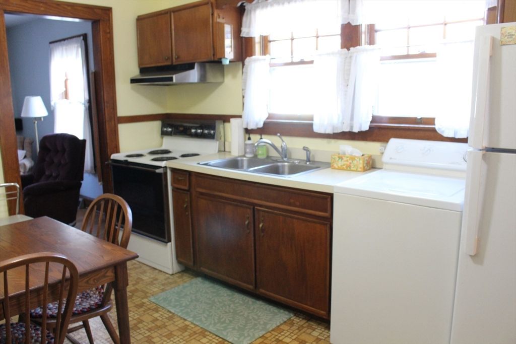 Interior, Kitchen, Washer