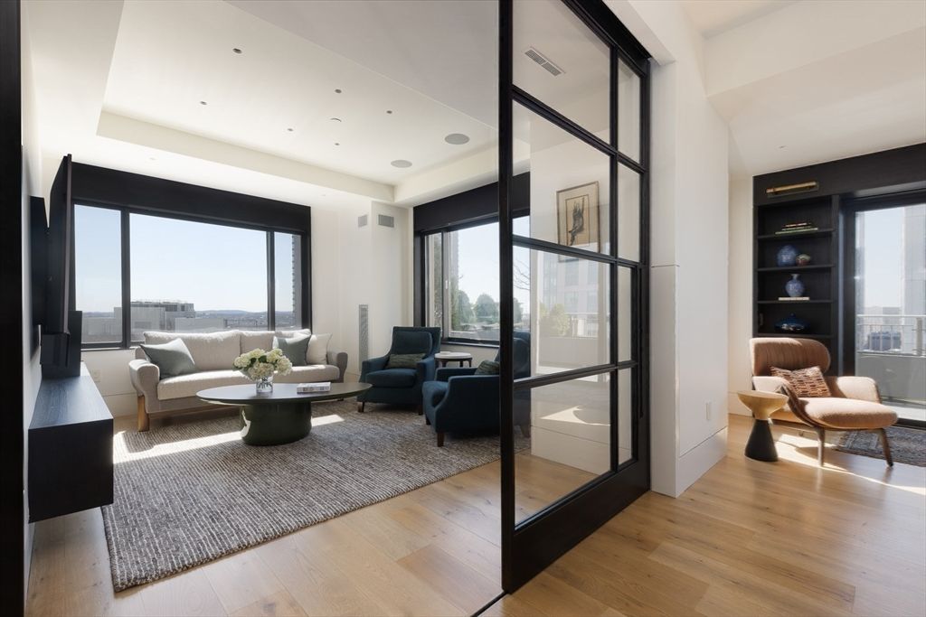 Interior, Living room, Recessed Lighting, Wood Texture Flooring