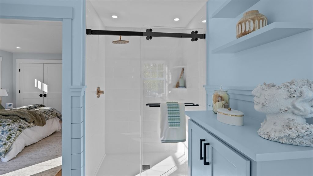 Bathroom, Bedroom, Interior, Recessed Lighting