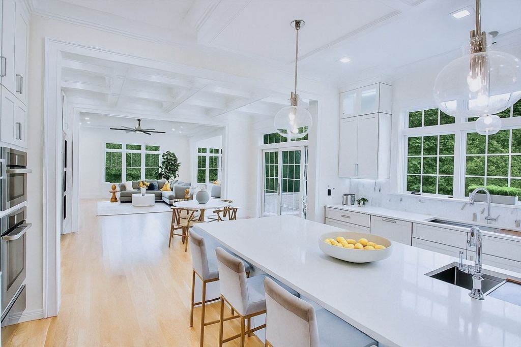 Dining room, Interior, Kitchen, Living room, Pendant Lights, Recessed Lighting, Stainless Steel Appliances, Wood Texture Flooring