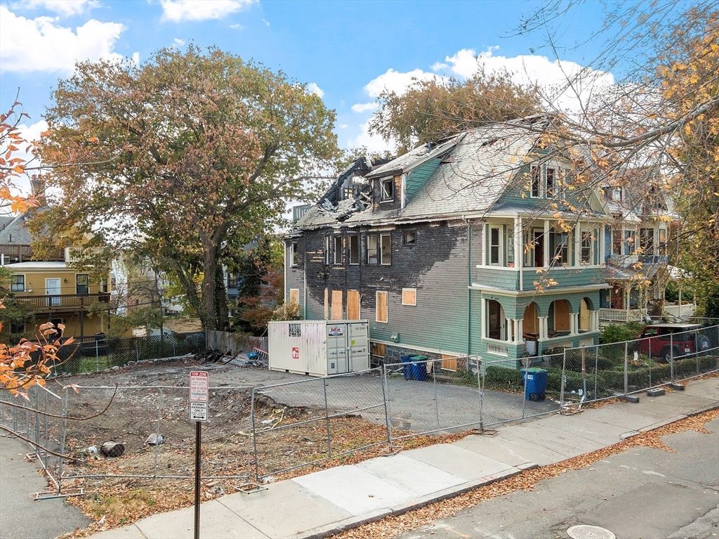 Exterior, Solar Panels