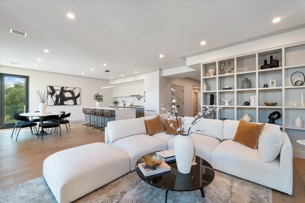 Dining room, Interior, Kitchen, Living room, Recessed Lighting, Wood Texture Flooring