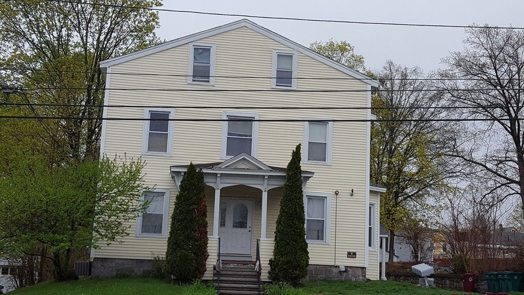 Exterior, Facade, Queen Anne Victorian