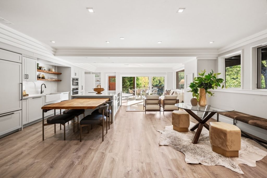 Dining room, Interior, Living room, Recessed Lighting, Wood Texture Flooring
