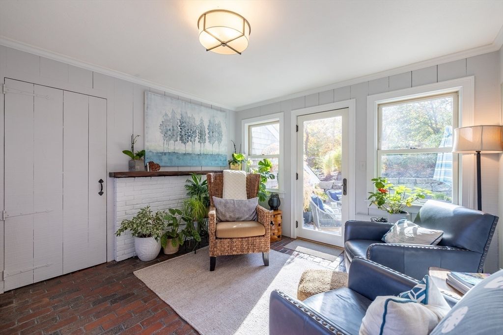 Interior, Living room