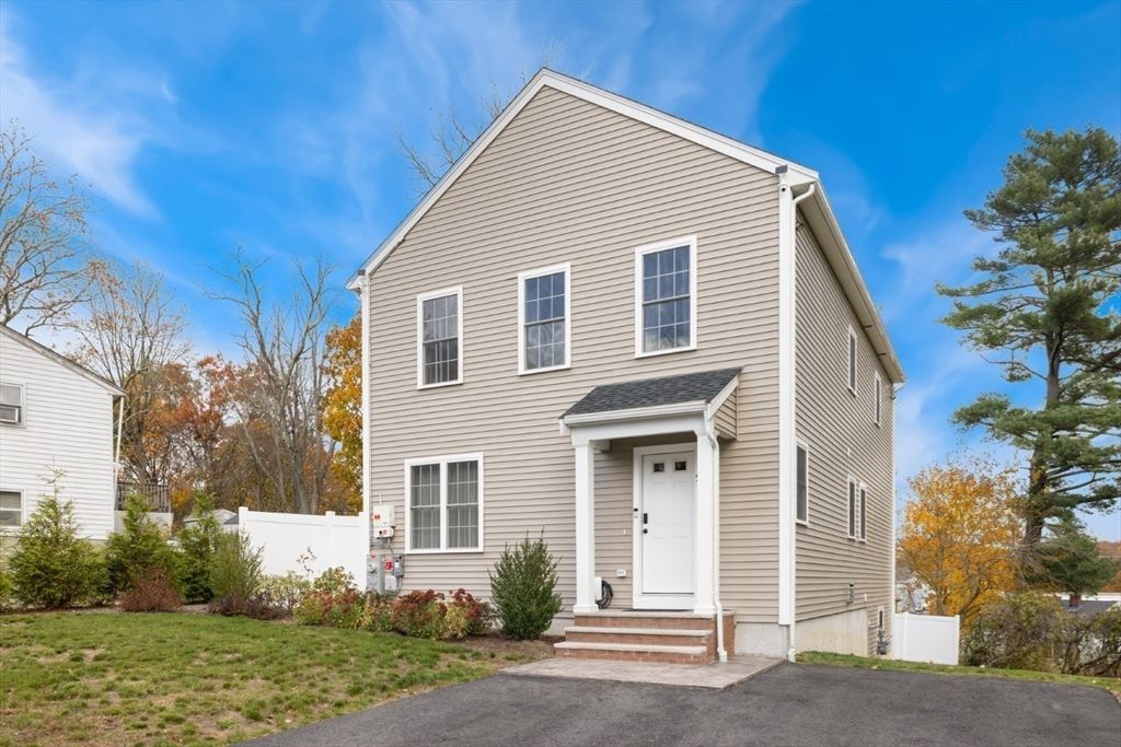 Exterior, Facade, Georgian