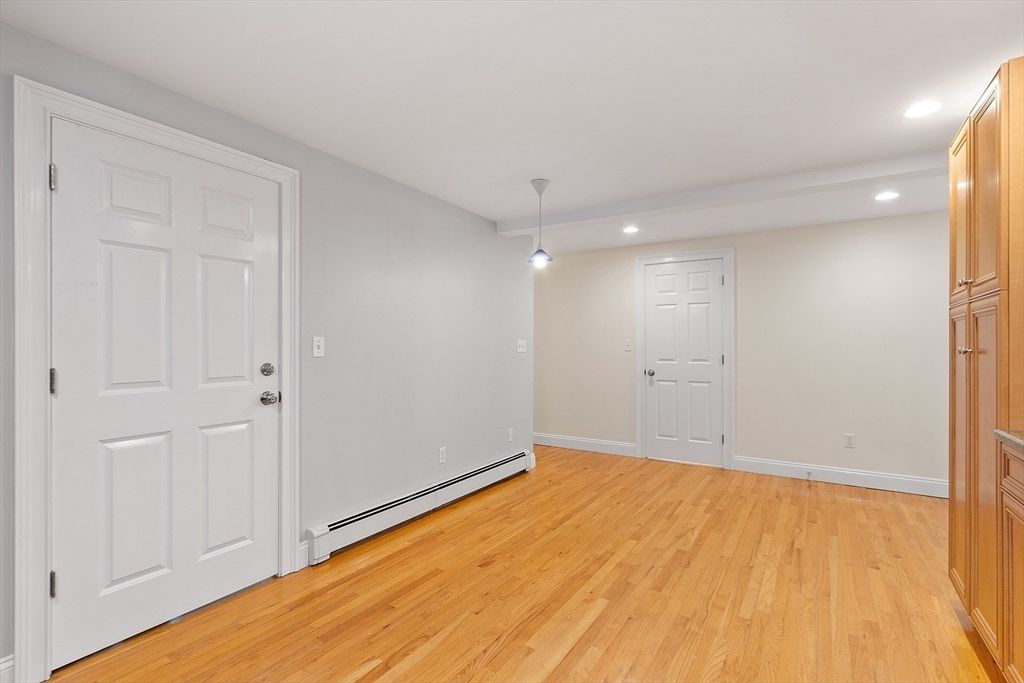 Empty room, Interior, Pendant Lights, Recessed Lighting, Wood Texture Flooring