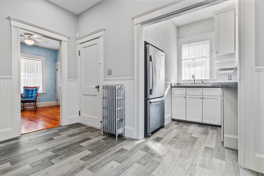 Interior, Kitchen, Wood Texture Flooring
