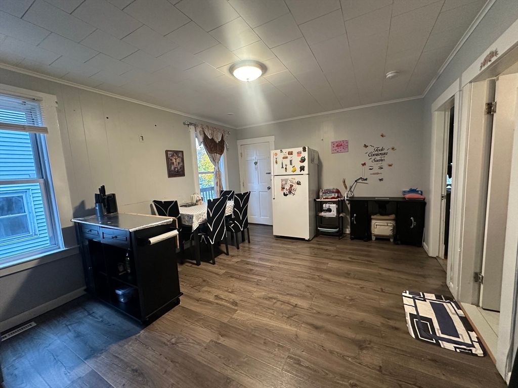 Dining room, Interior, Wood Texture Flooring
