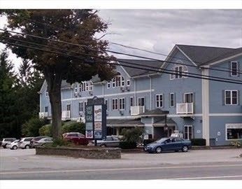 Exterior, Facade, Rowhouse