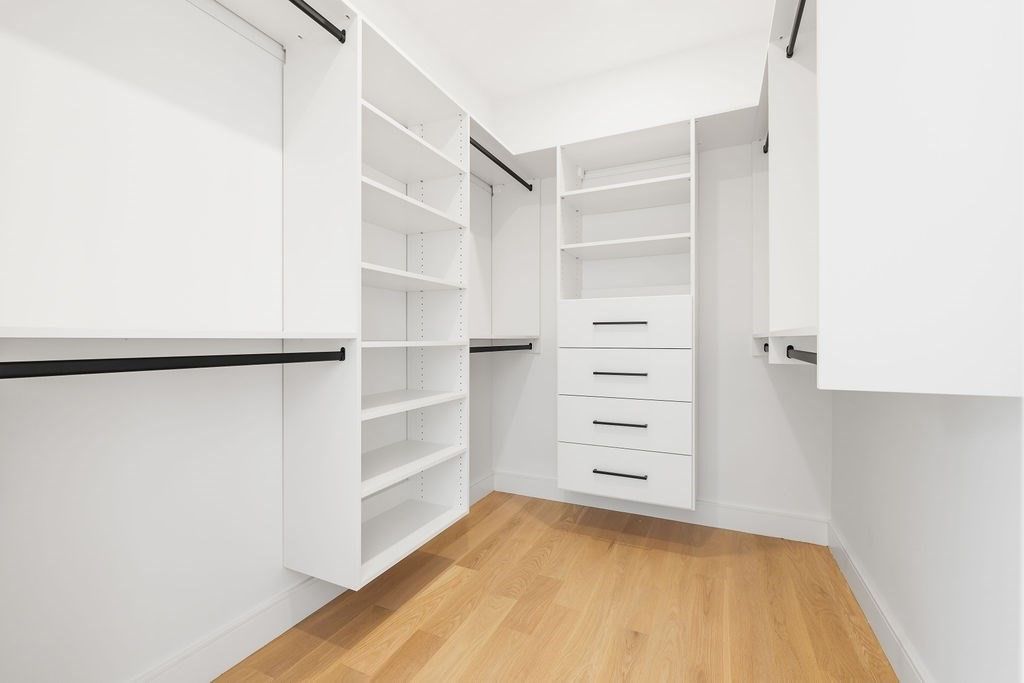 Interior, Walk-in Closets, Wood Texture Flooring
