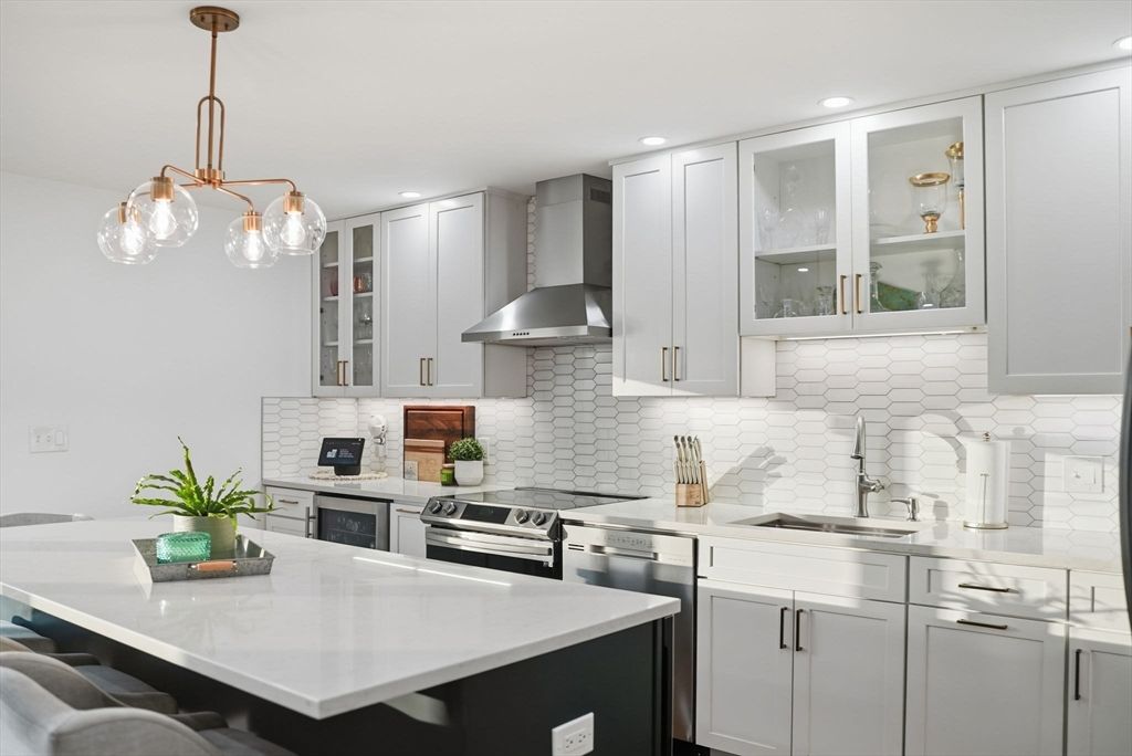 Interior, Kitchen, Pendant Lights, Recessed Lighting, Stainless Steel Appliances