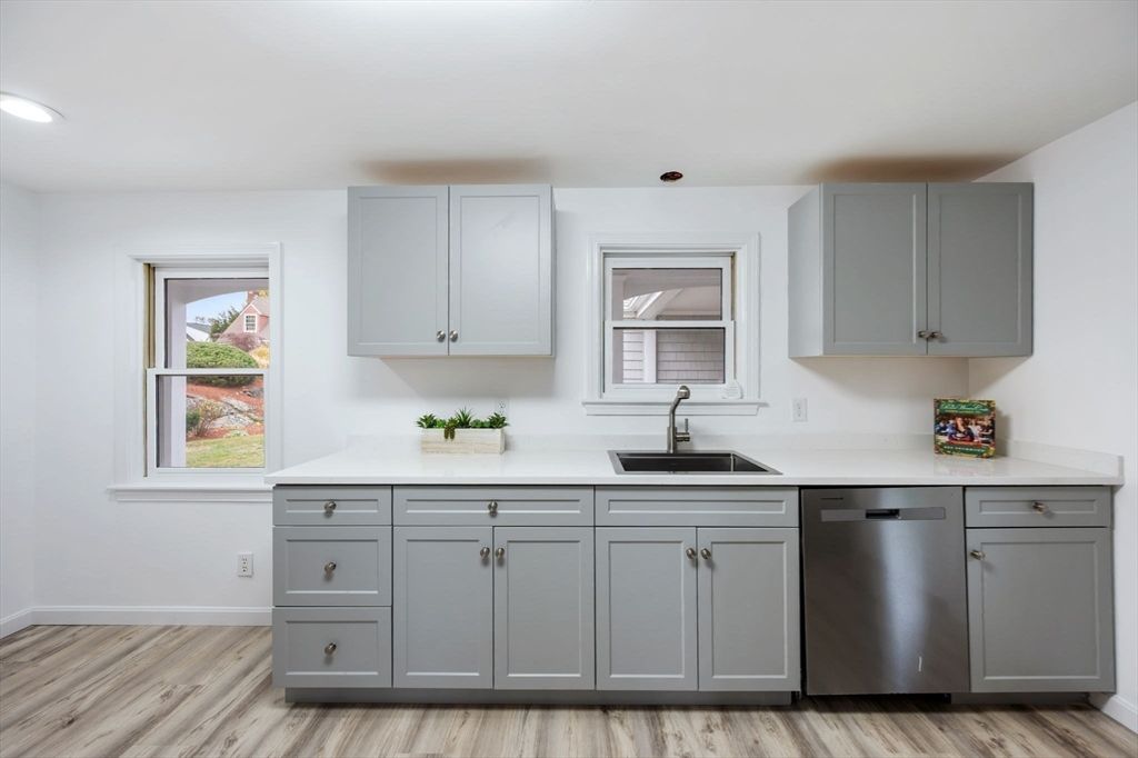 Interior, Kitchen, Recessed Lighting, Wood Texture Flooring