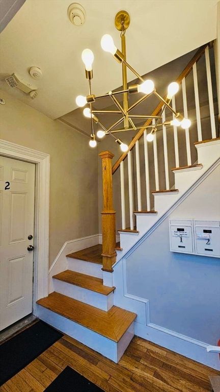 Interior, Pendant Lights, Wood Texture Flooring