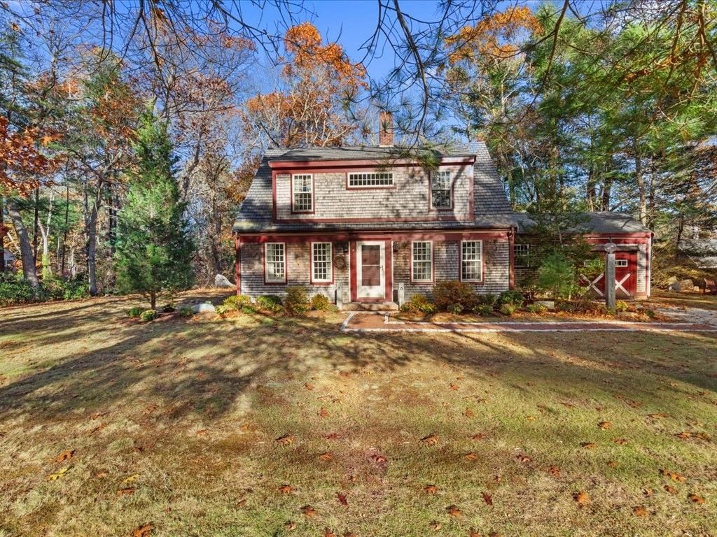 Backyard, Exterior, Facade, Cape Cod