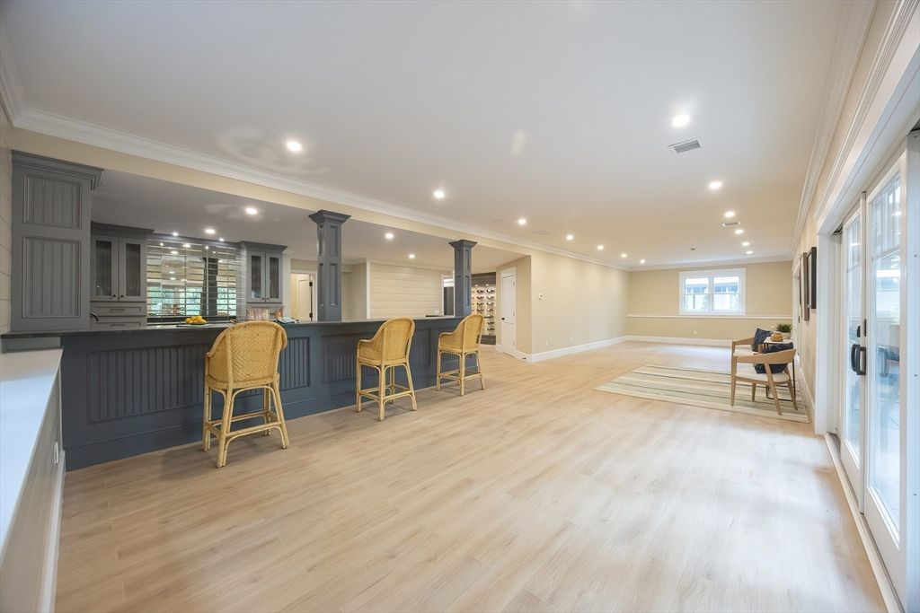 Interior, Recessed Lighting, Wood Texture Flooring