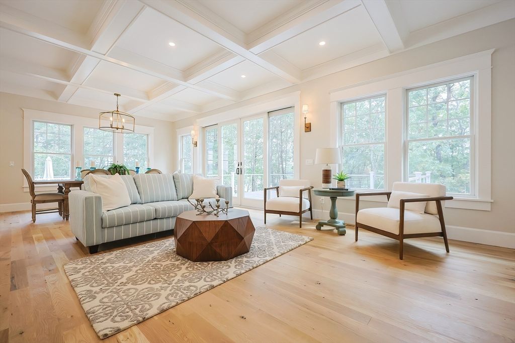 Dining room, Interior, Living room, Pendant Lights, Recessed Lighting, Wood Texture Flooring