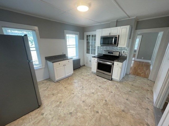 Interior, Kitchen, Stainless Steel Appliances