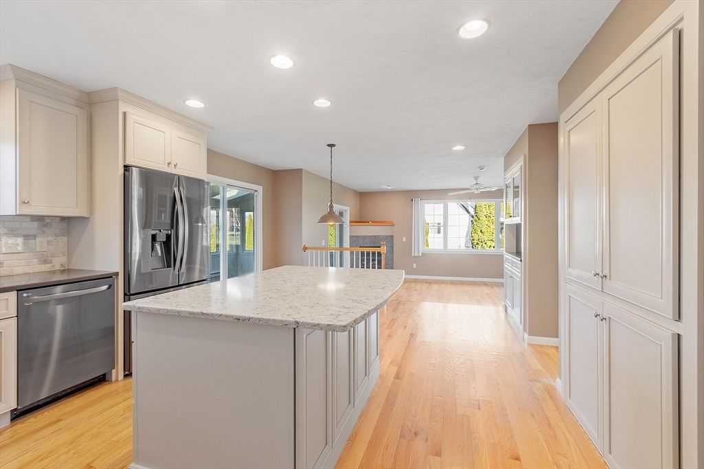 Interior, Kitchen, Pendant Lights, Recessed Lighting, Wood Texture Flooring