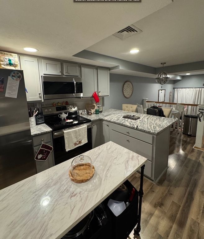 Chandelier, Dining room, Interior, Kitchen, Pendant Lights, Recessed Lighting, Wood Texture Flooring