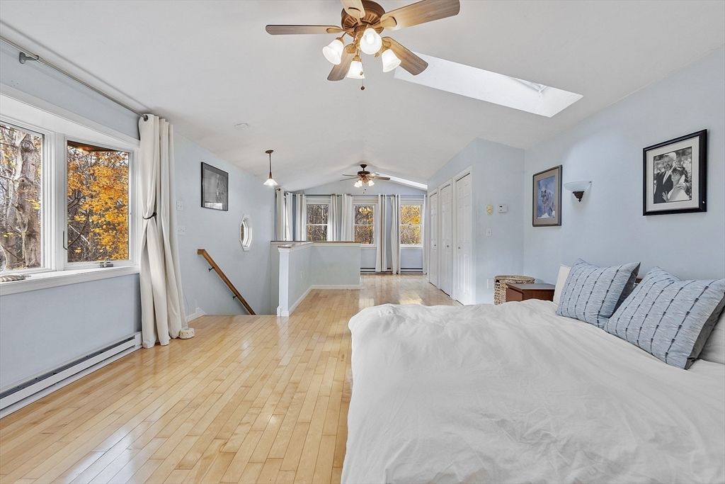 Bedroom, Interior, Pendant Lights, Wood Texture Flooring