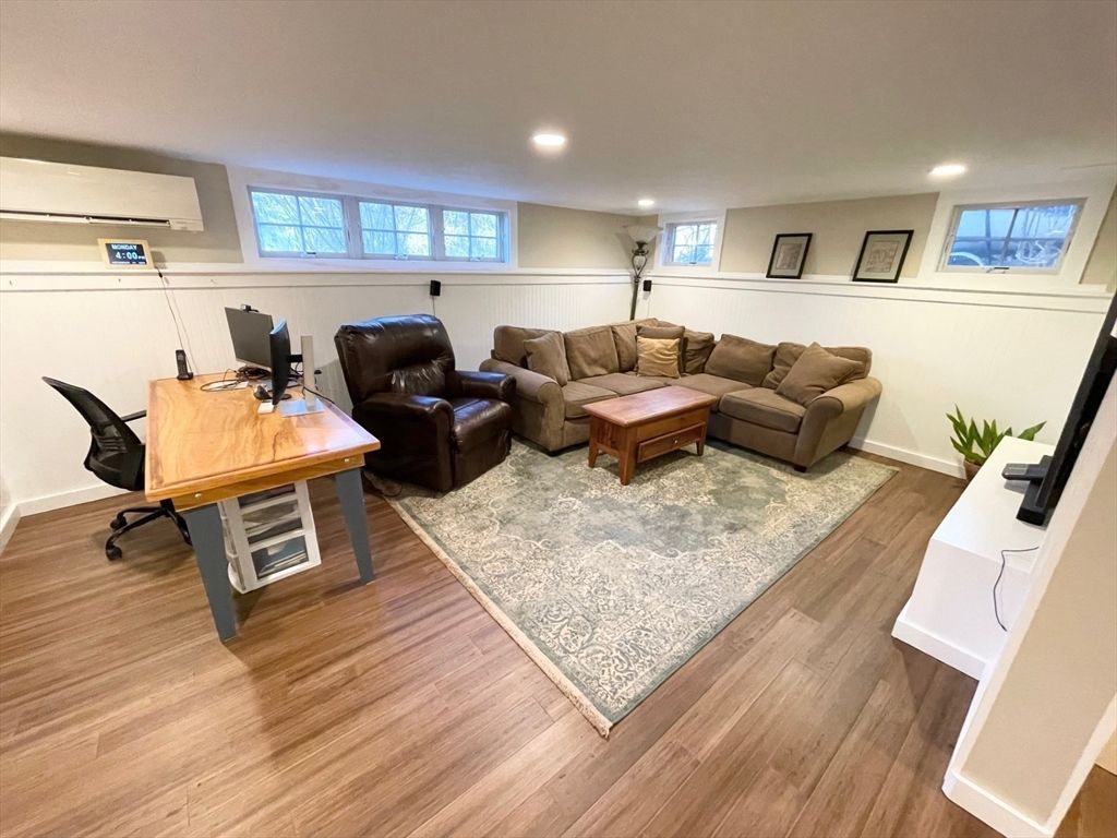 Home Office, Interior, Living room, Recessed Lighting, Wood Texture Flooring