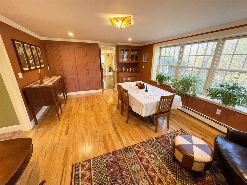 Dining room, Interior, Recessed Lighting, Wood Texture Flooring