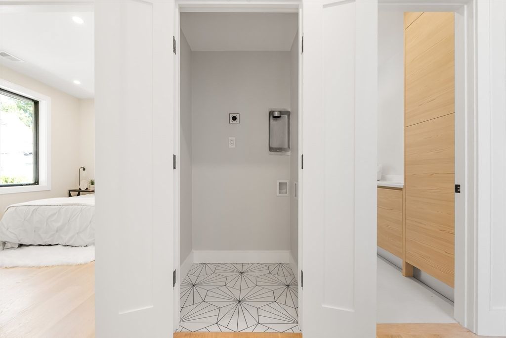 Bathroom, Bedroom, Interior, Recessed Lighting