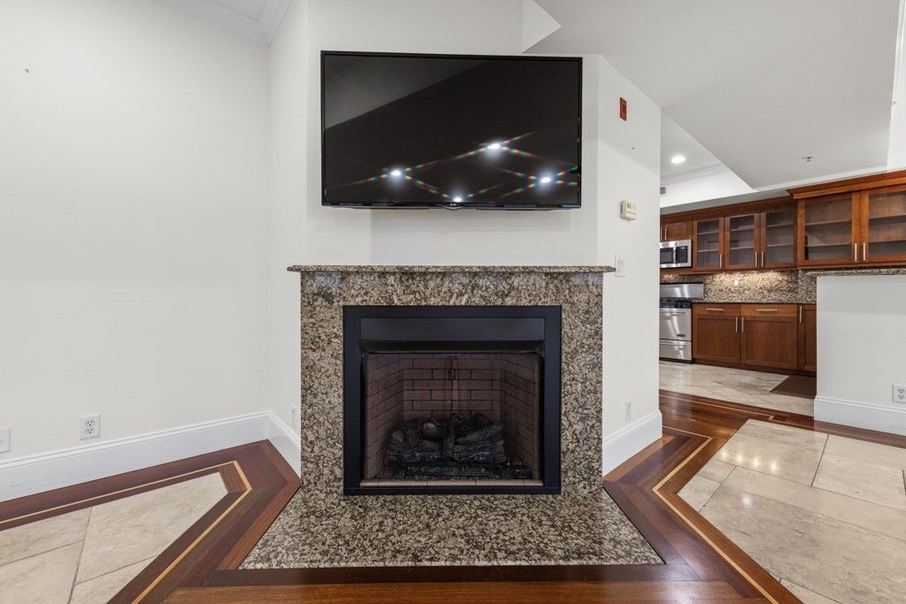 Fireplace, Interior, Recessed Lighting