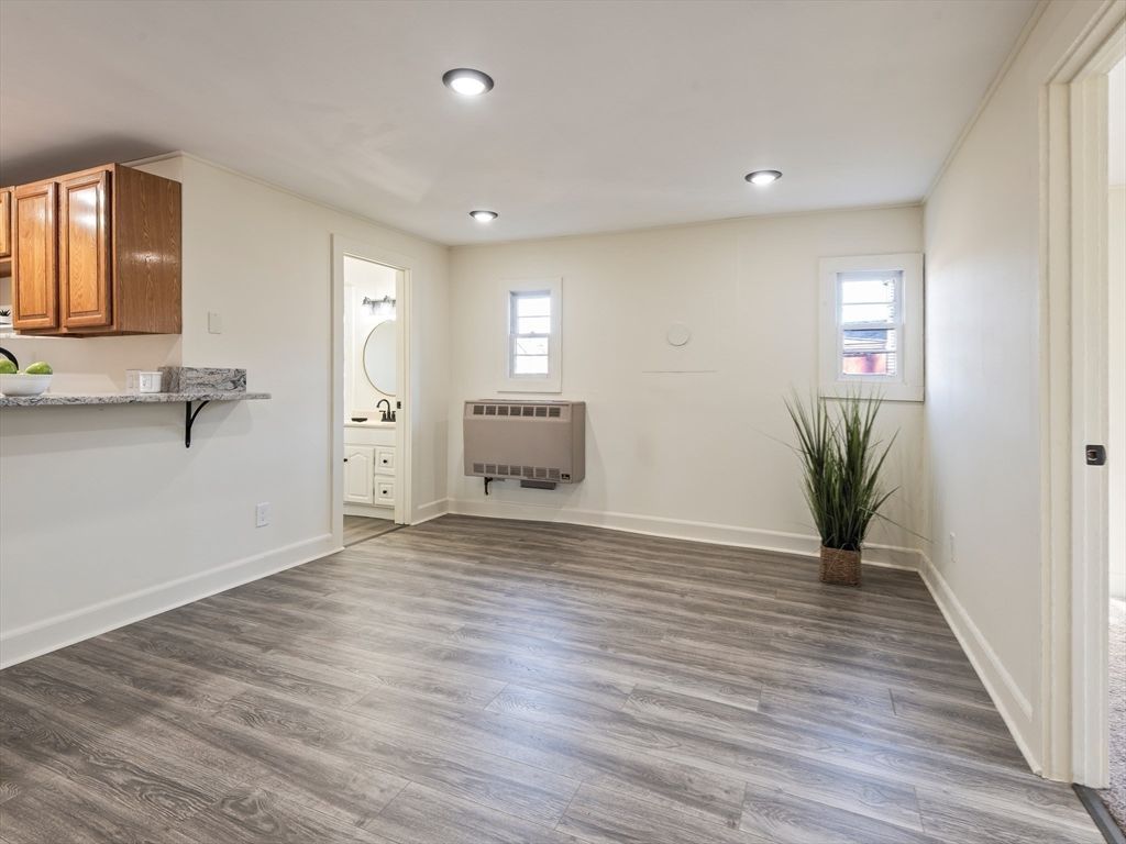 Interior, Recessed Lighting, Wood Texture Flooring