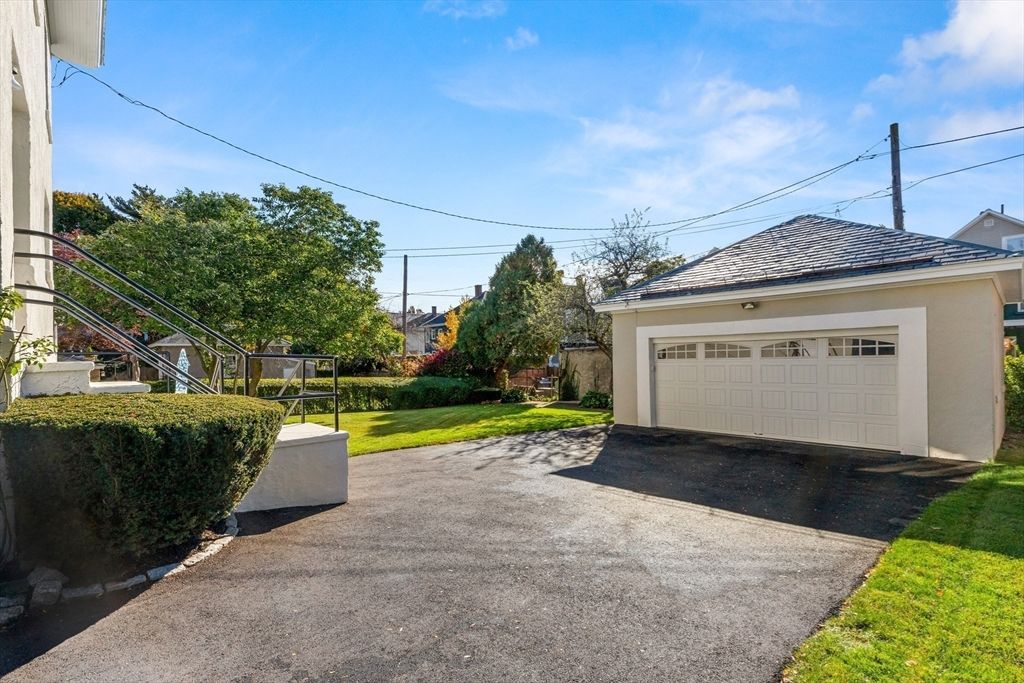 Backyard, Detached Garage, Exterior