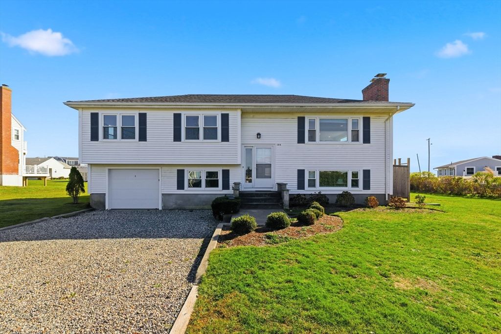 Attached, Exterior, Facade, Raised Ranch