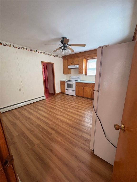 Empty room, Interior, Kitchen, Wood Texture Flooring