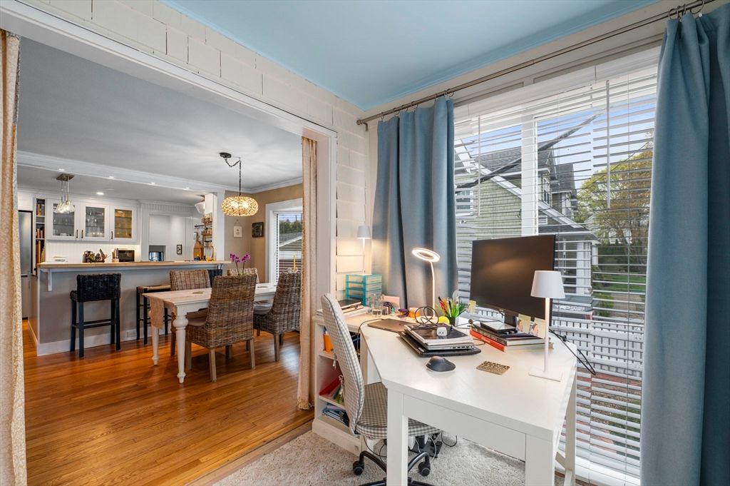 Chandelier, Home Office, Interior, Pendant Lights, Recessed Lighting, Wood Texture Flooring