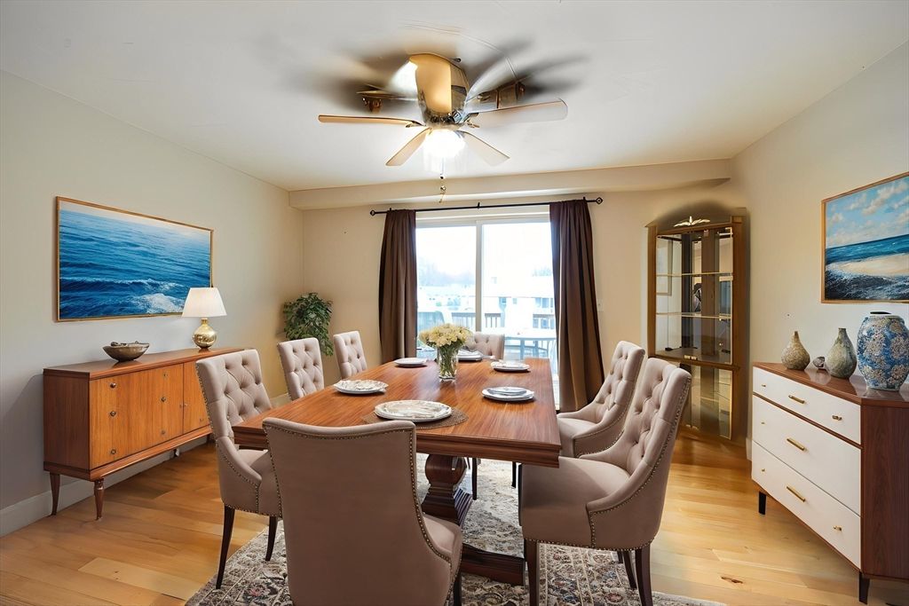 Dining room, Interior, Wood Texture Flooring