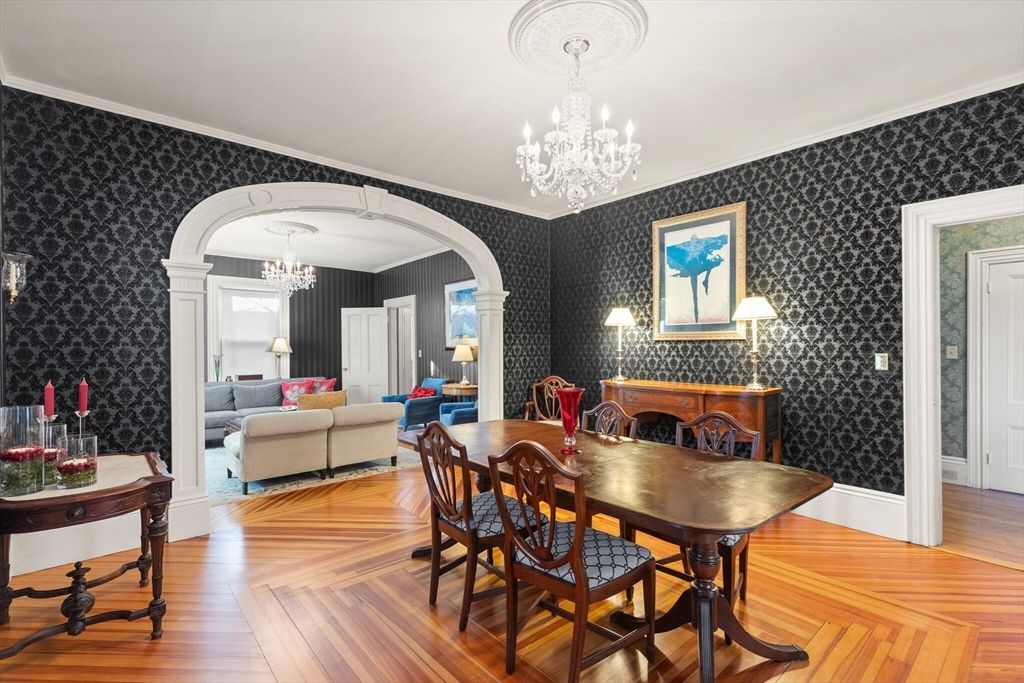 Chandelier, Dining room, Interior, Living room, Wood Texture Flooring