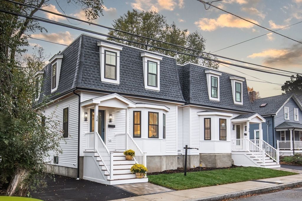 Exterior, Facade, Cape Cod