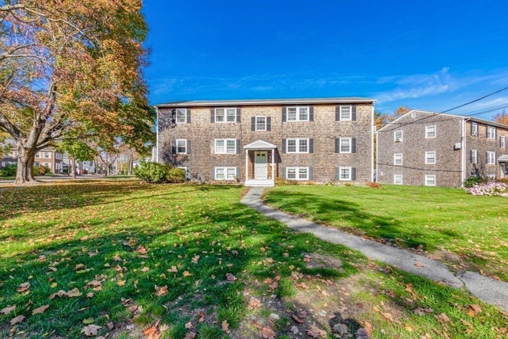 Backyard, Exterior, Facade, Georgian