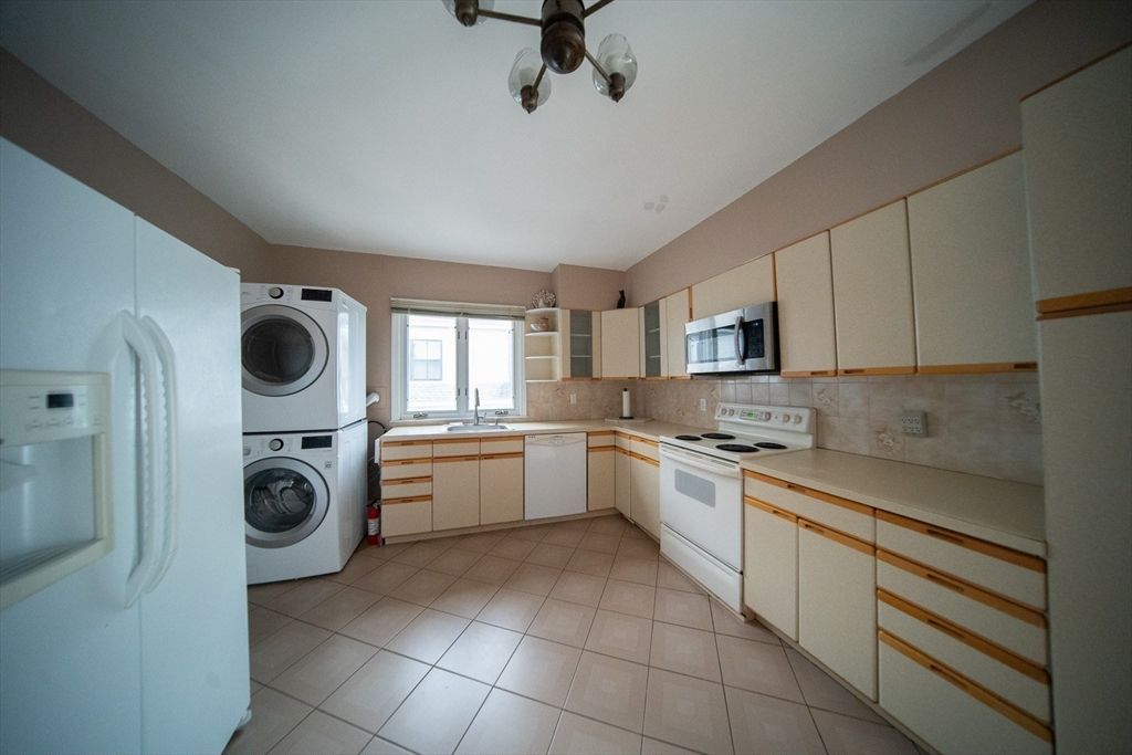 Interior, Kitchen, Washer