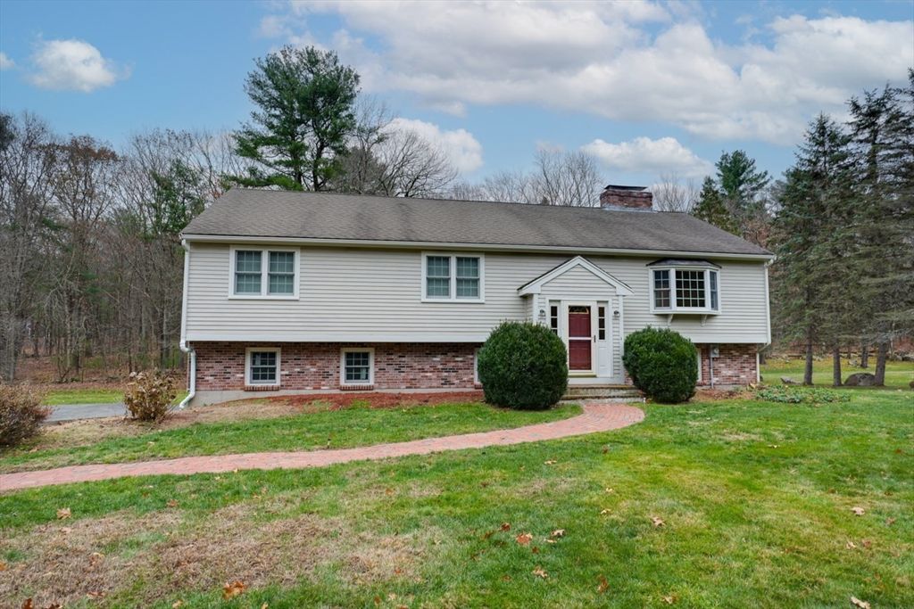 Attached, Backyard, Exterior, Facade, Brick Facade, Raised Ranch