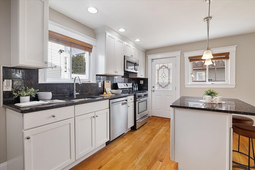 Interior, Kitchen, Pendant Lights, Recessed Lighting, Wood Texture Flooring
