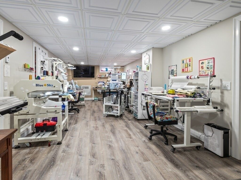 Fitness Equipment, Home Office, Interior, Recessed Lighting, Wood Texture Flooring