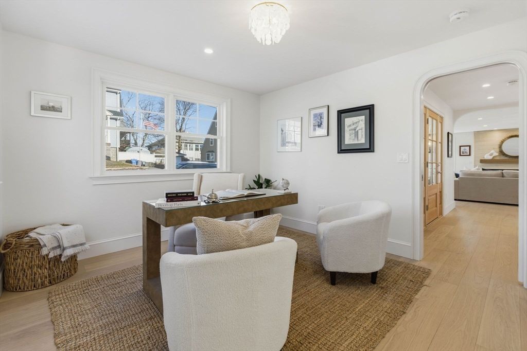 Interior, Recessed Lighting, Wood Texture Flooring