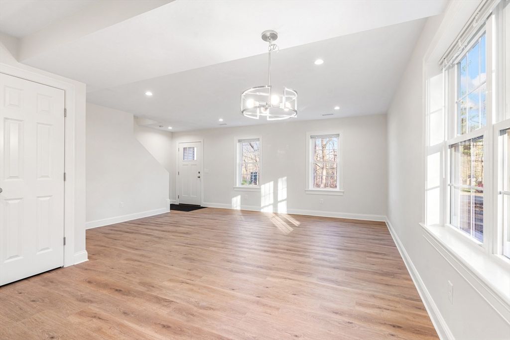 Empty room, Interior, Pendant Lights, Recessed Lighting, Wood Texture Flooring