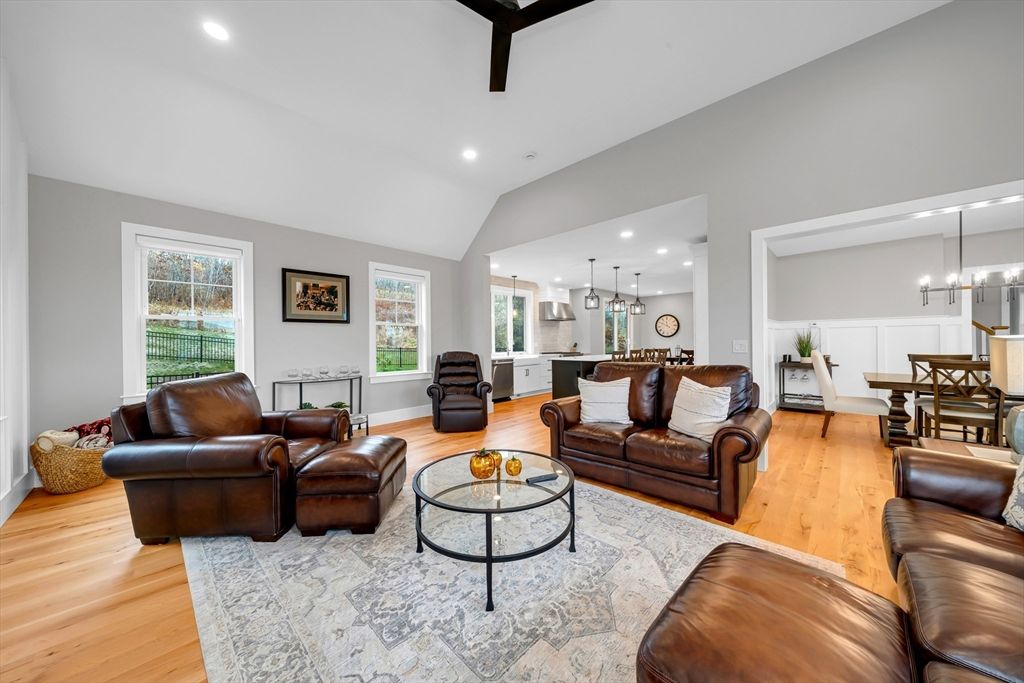 Dining room, Interior, Kitchen, Living room, Pendant Lights, Recessed Lighting, Wood Texture Flooring