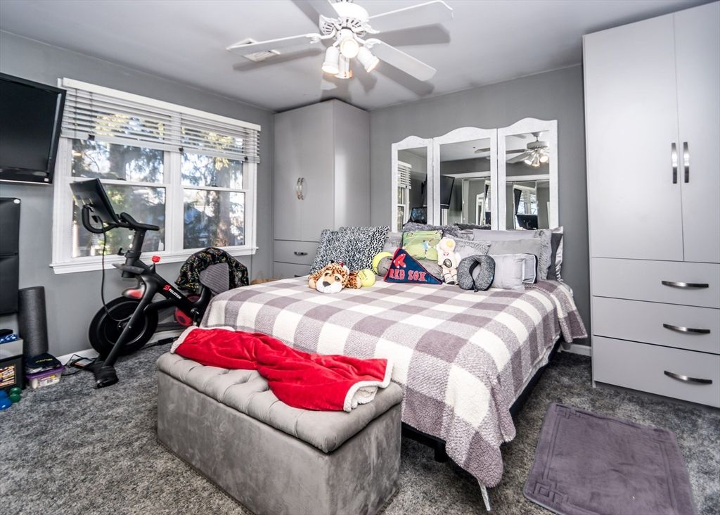 Bedroom, Fitness Equipment, Interior